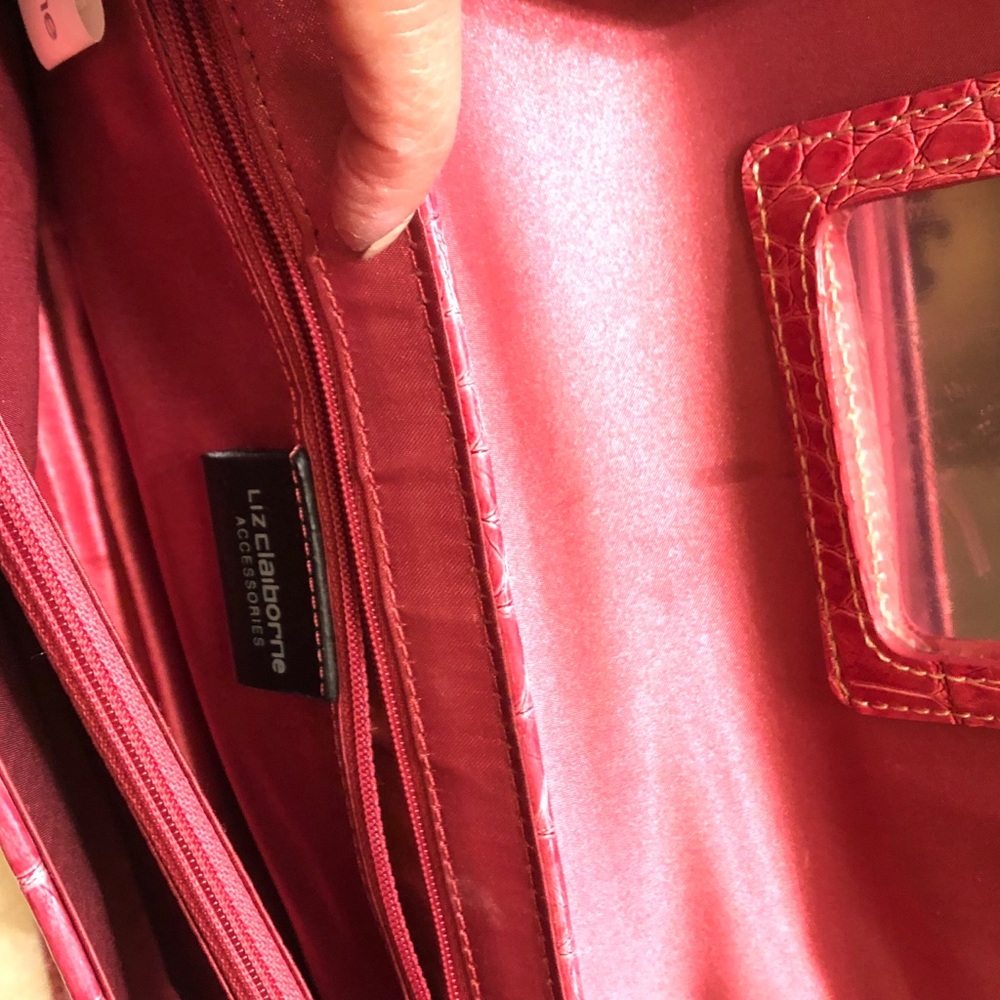 ✨S O L D✨ Liz Claiborne pink leather handbag - Picture 8 of 9